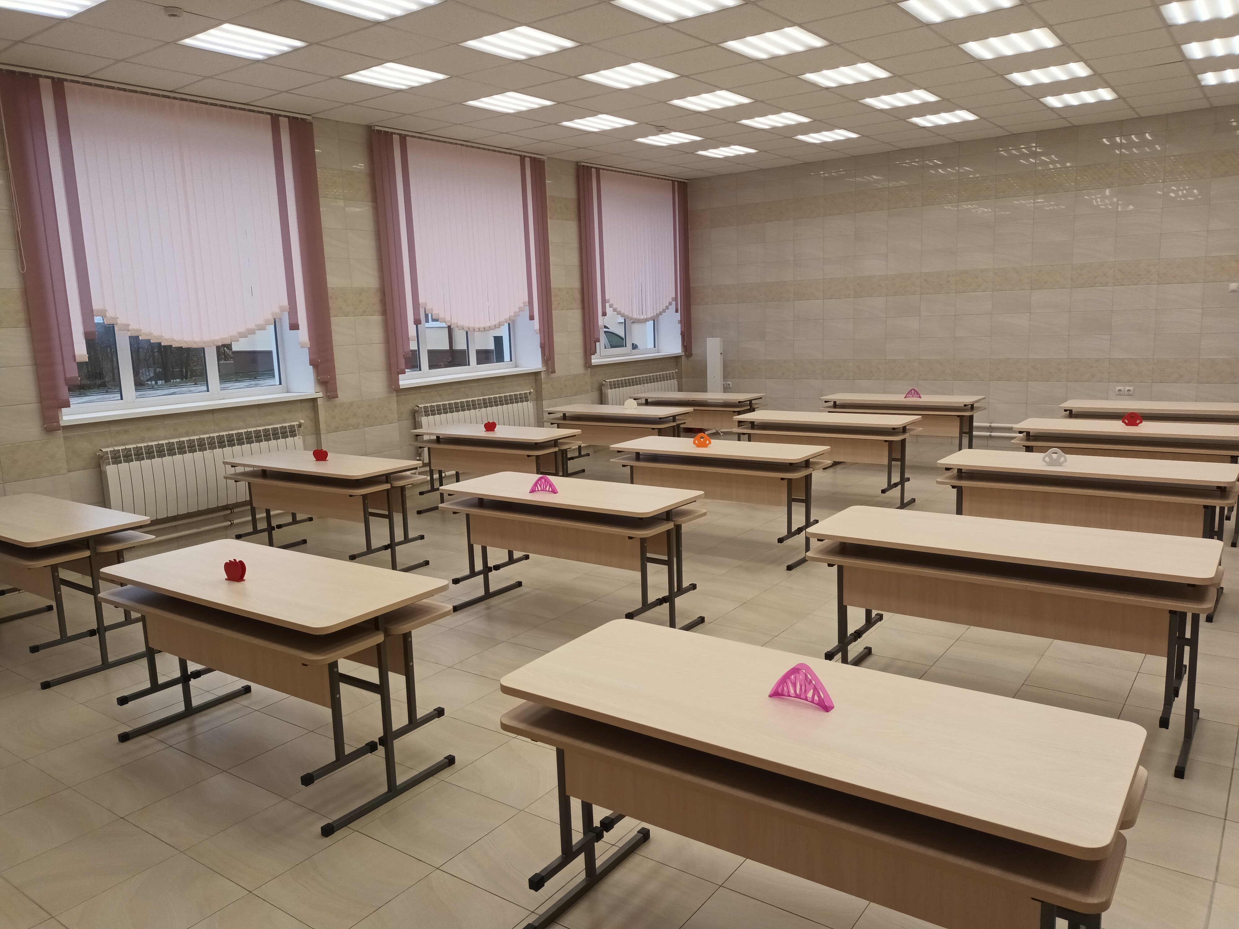 Обеденный зал Обеденный зал.